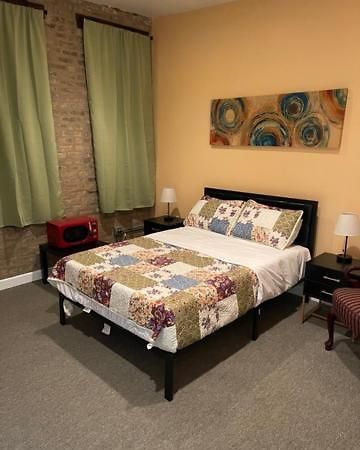 Hotel Bnb 2 Чикаго Екстериор снимка